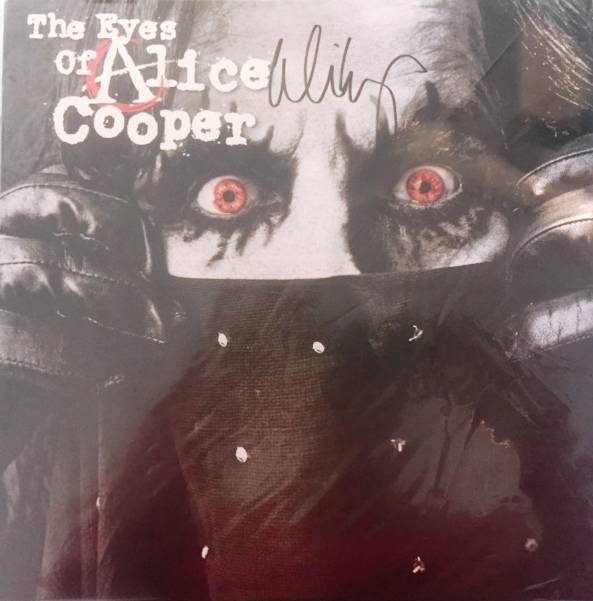 The Eyes Of Alice Cooper - UK / S160018 / Signed