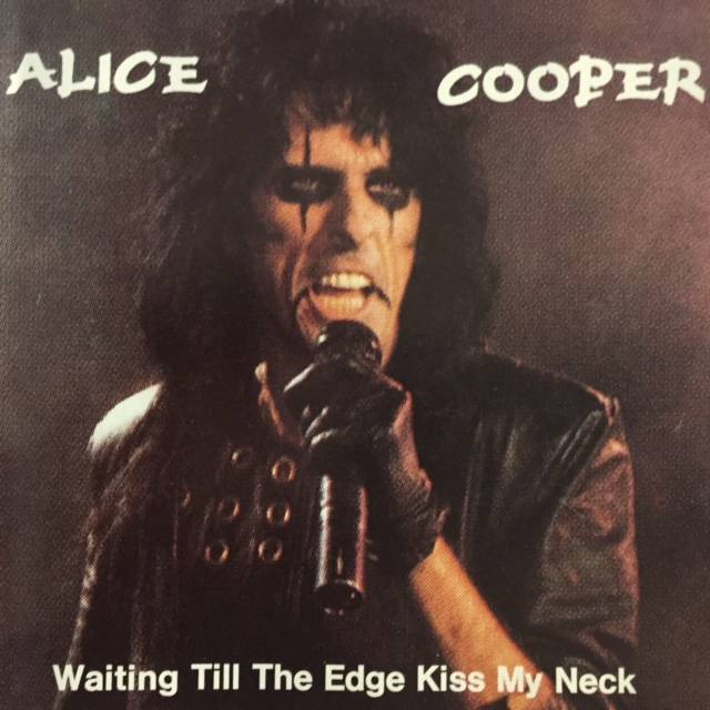 Waiting Till The Edge Kiss My Neck - ITALY / CD / TAP9101  