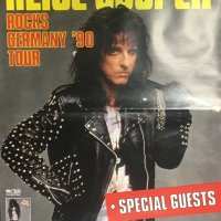 1990 - Germany - Trashes The World Tour 